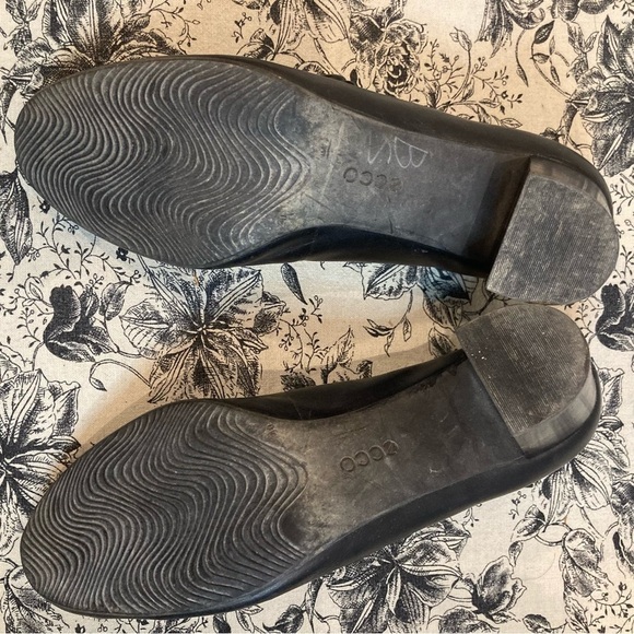 ECCO Sz 40 3 Straps With Buttons Decorations Heeled Mary Janes Shoes - Picture 13 of 14